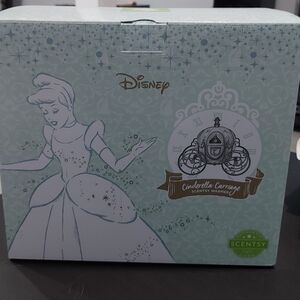 BNIB Cinderella Scentsy Warmer